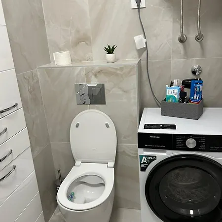 Ns Free Parking Apartament Novi Sad